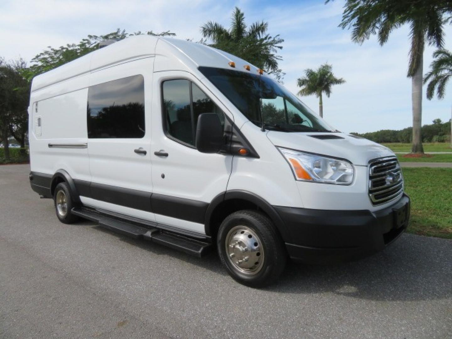 2019 White /Gray Ford Transit (1FTRS4XG0KK) , located at 4301 Oak Circle #19, Boca Raton, FL, 33431, (954) 561-2499, 26.388861, -80.084038 - 2019 Ford Transit T350 High Roof Extended Commercial Dog Grooming Van Wag-n-tails Dyna Groom Conversion fully equipped with everything you need to start your dog grooming business or add to your fleet. Mobile Dog Grooming Van Mobile Grooming Vehicle. Wag-N-Tails Conversion. This van is fully loaded - Photo#5